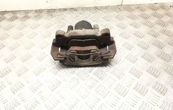Skoda Superb B6 (3T) Front brake caliper