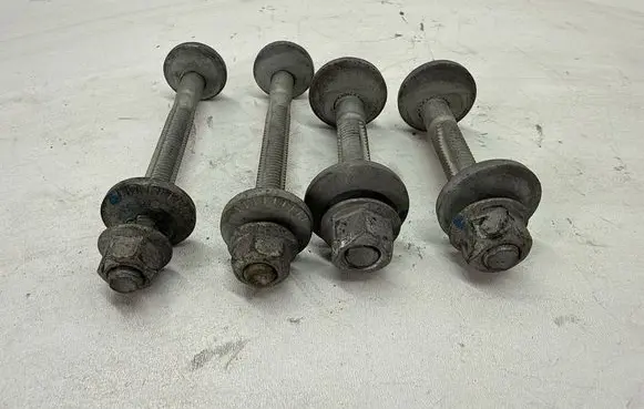 Chevrolet Camaro Rear suspension camber bolt 11547262 11611276 11609598