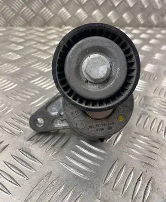 Audi A4 S4 B9 Generator/alternator belt tensioner 04L903315A