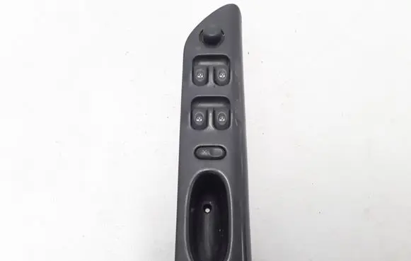 Renault Espace III Electric window control switch 7701708154