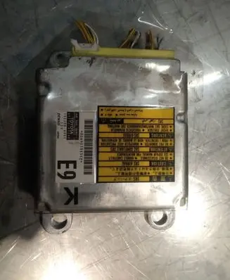 Toyota Prius (XW20) Airbag control unit/module 8917047390 1523006951