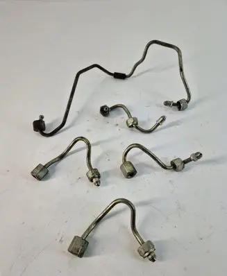 BMW 3 F30 F35 F31 Fuel injector supply line/pipe 