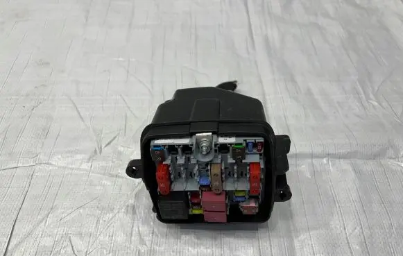 Alfa Romeo Stelvio Fuse module