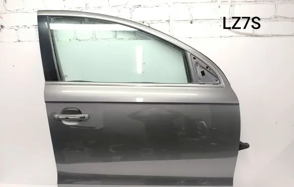 Audi Q7 4L Front door