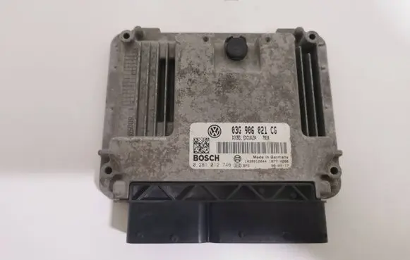 Volkswagen Caddy Engine control unit/module 03G906021CG 1039S12044 0281012746