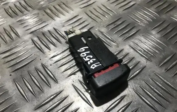 Mazda 626 Hazard light switch r153132