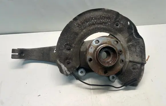 BMW 5 F10 F11 Front wheel hub