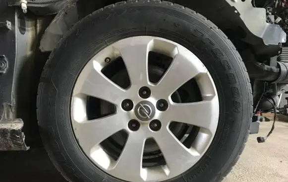 Opel Insignia A R17 summer tire 