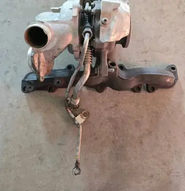 Volkswagen PASSAT B8 Turbo 04L253016F