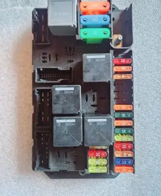 Jaguar XJ X351 Fuse module AW9314A073BC 518987029