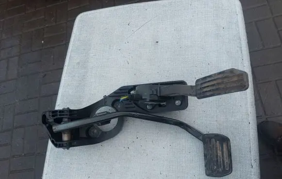 Jaguar E-Pace Brake pedal bracket assembly FK729F836AC