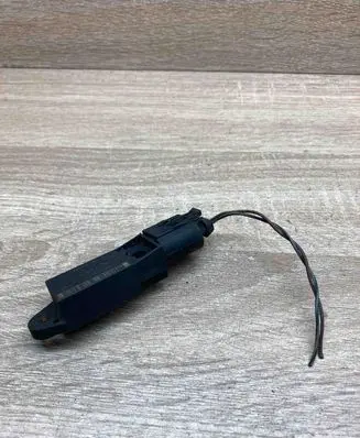 Mercedes-Benz E W211 Airbag deployment crash/impact sensor A0028202726