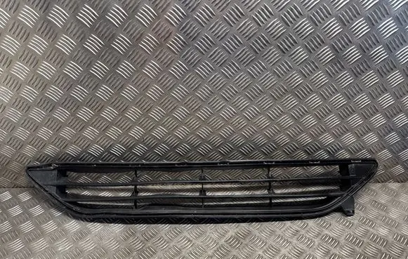 Nissan X-Trail T32 Front bumper lower grill 622546FR0A