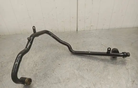 Audi A8 S8 D3 4E Engine coolant pipe/hose 059121075BC
