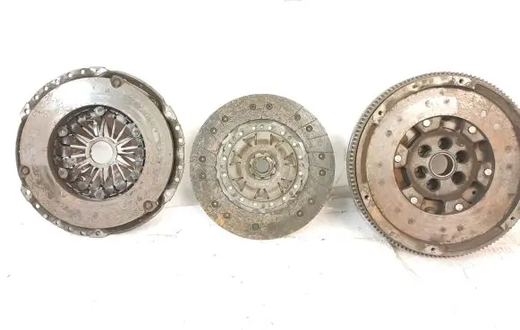 Skoda Octavia Mk2 (1Z) Clutch set kit 022141031R 141025S