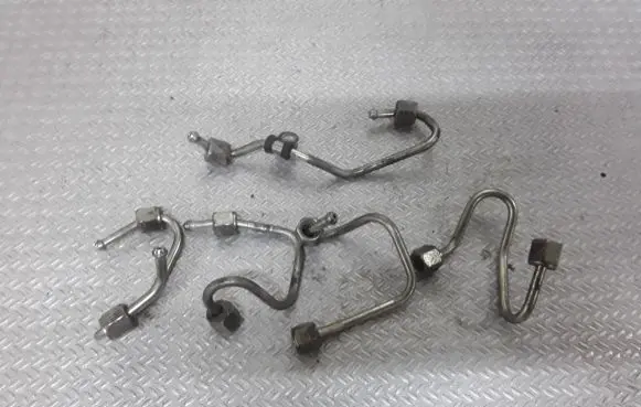 Volkswagen Golf VI Fuel injector supply line/pipe 