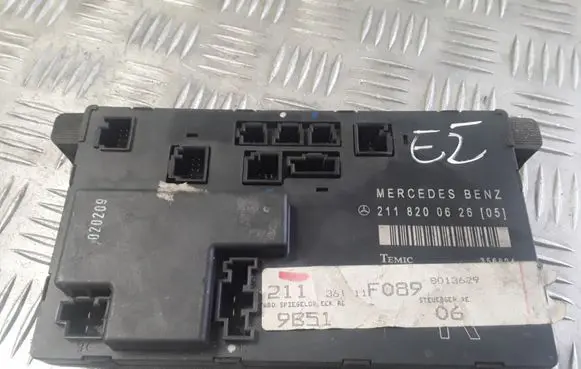 Mercedes-Benz E W211 Door control unit/module 2118200626 211820062605