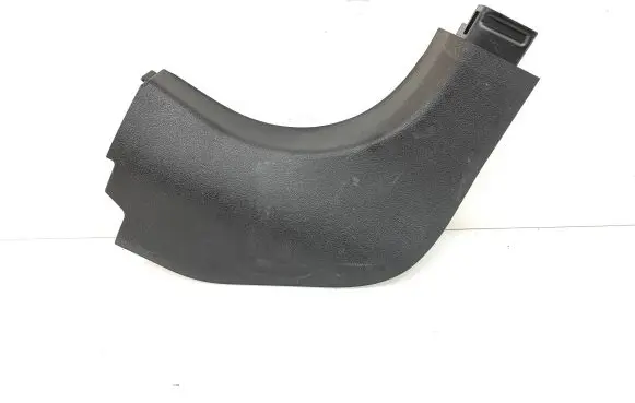 Foot area side trim