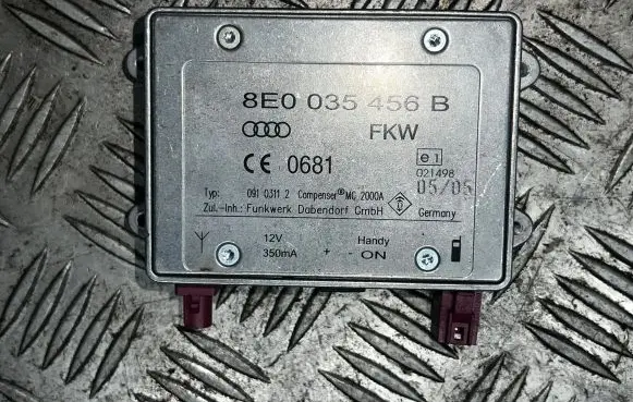Audi A6 S6 C6 4F Antenna control unit 8E0035456B 09103112