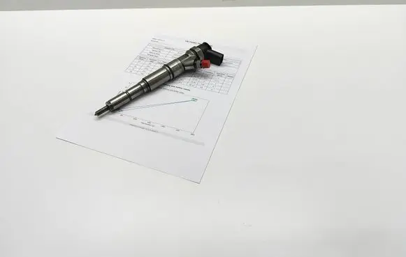 BMW 5 E60 E61 Fuel injector 7792096 0445110219 219