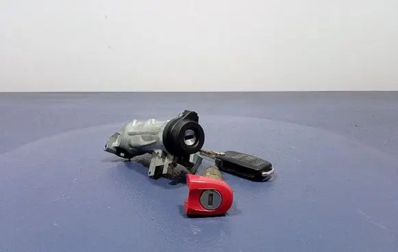 Volkswagen Golf Plus Ignition lock 1K0905851B