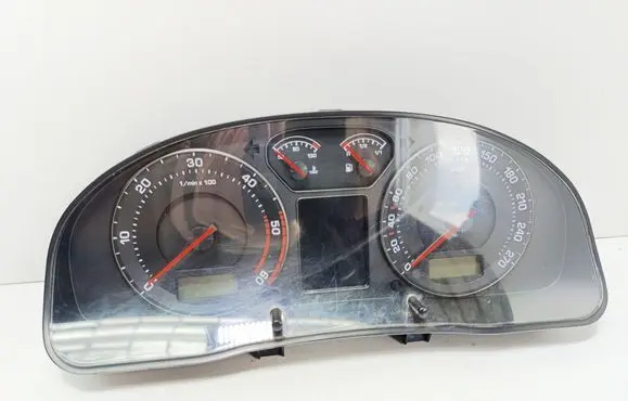 Speedometer (instrument cluster)