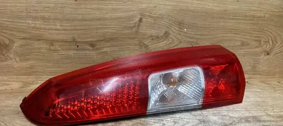 Volvo XC70 Rear/tail lights