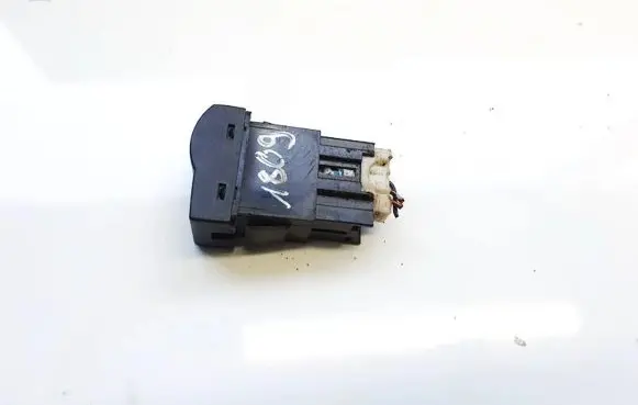 Mazda 3 I Other interior part 03750390 bp4k55225