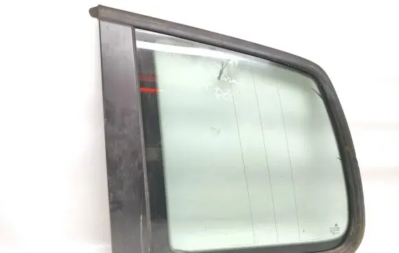 Volkswagen Touran I Rear side window E000255 DOT24M68AS2