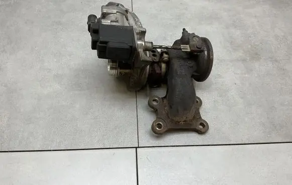 Volkswagen Golf VII Turbo 04E145713N