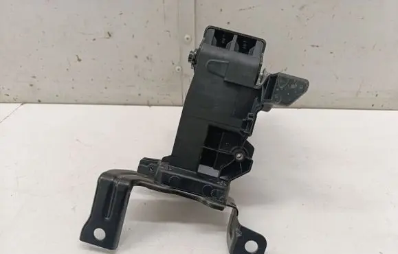 Mercedes-Benz EQE v295 Radiator mount bracket A2956208301 A2956208501