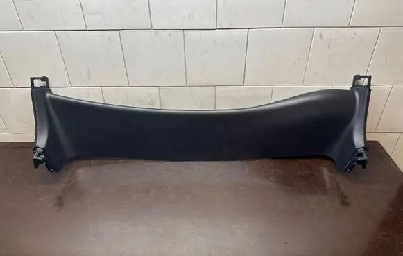 Toyota Prius (XW50) Tailgate trim 6775147110