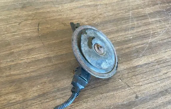 KIA Sorento Horn signal