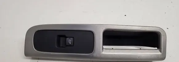 Volvo V50 Electric window control switch 8679669