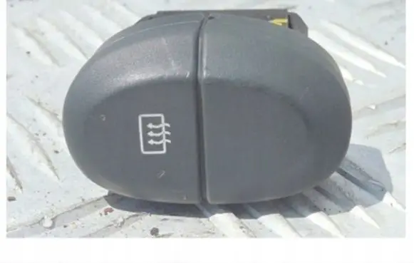 Renault Megane I Windscreen/window heater switch