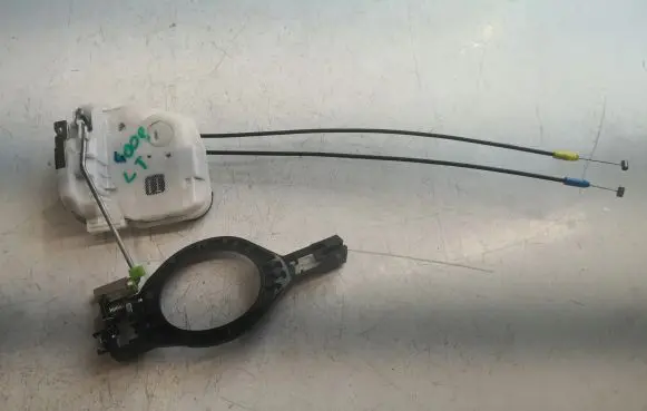 Peugeot 4008 Rear door lock A047218