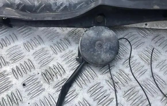 Toyota RAV 4 (XA30) Horn signal