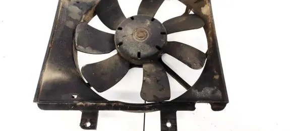 Radiator cooling fan shroud