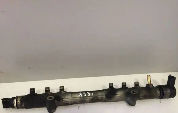 Volvo XC90 Fuel main line pipe 30757146 0445215023 003370L2