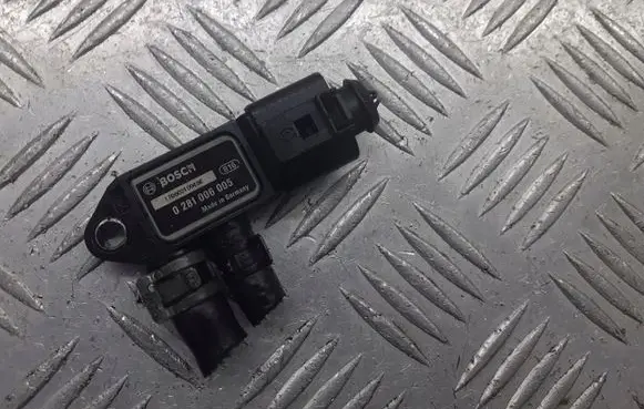 Volkswagen Golf Plus Tire pressure sensor 0281006005