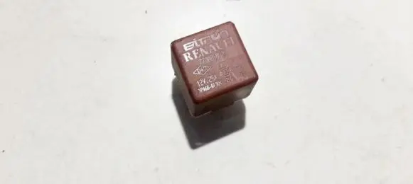 Renault Megane I Other relay 7700810929