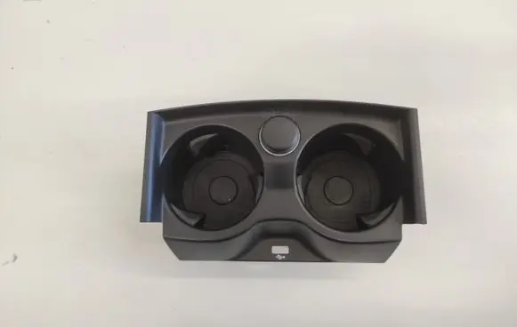 Cup holder front
