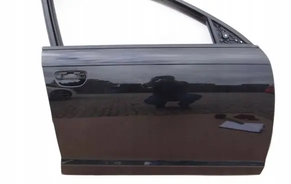 Audi A6 S6 C6 4F Front door