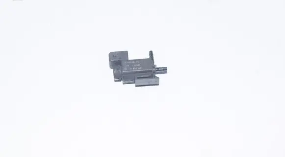 BMW 1 E82 E88 Vacuum valve 7810831