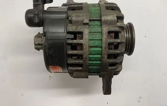 Hyundai Accent Generator/alternator AB180128 135V80A 3730022600