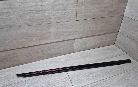 Mercedes-Benz C W206 Door glass trim A2067202000