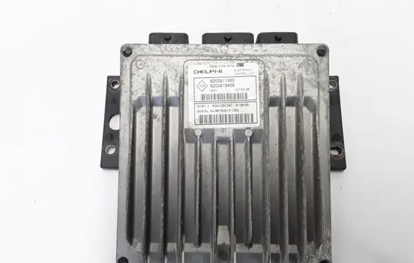 Renault Modus Engine control unit/module 8200619409