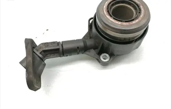 Clutch slave cylinder