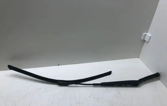 Volkswagen Polo V 6R Windshield/front glass wiper blade 