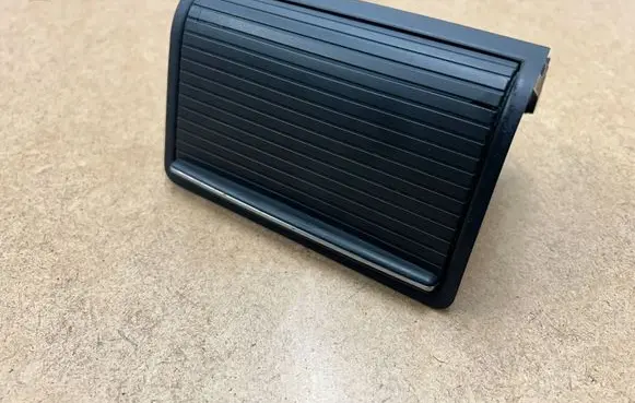 BMW 3 E46 Ashtray (rear) 51168225988 8225988